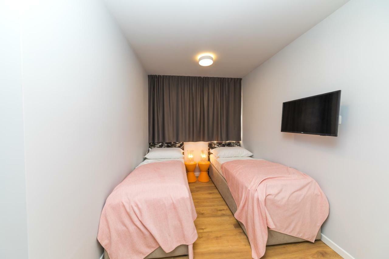 Glow Luxury Apartment With Terrace And Jacuzzi Σπλιτ Εξωτερικό φωτογραφία