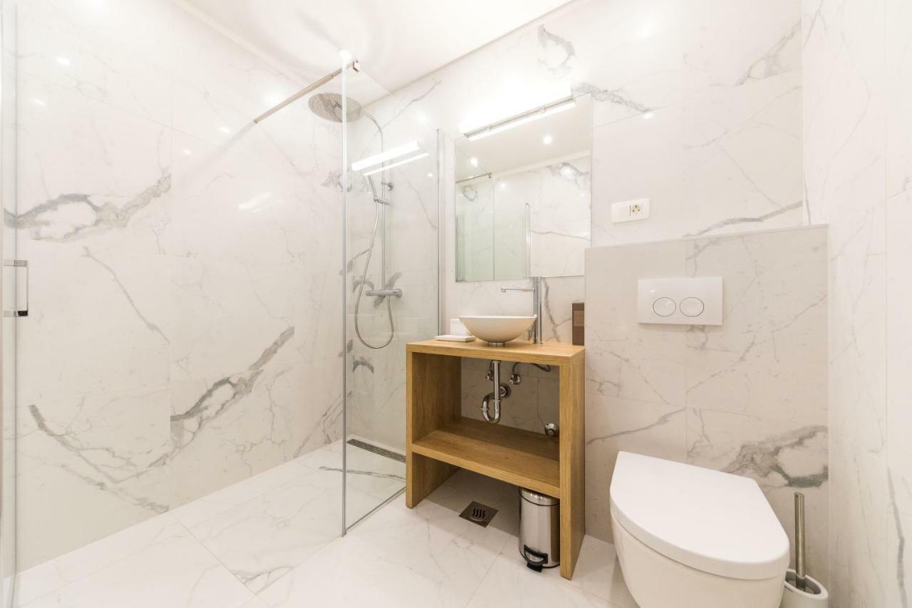 Glow Luxury Apartment With Terrace And Jacuzzi Σπλιτ Εξωτερικό φωτογραφία
