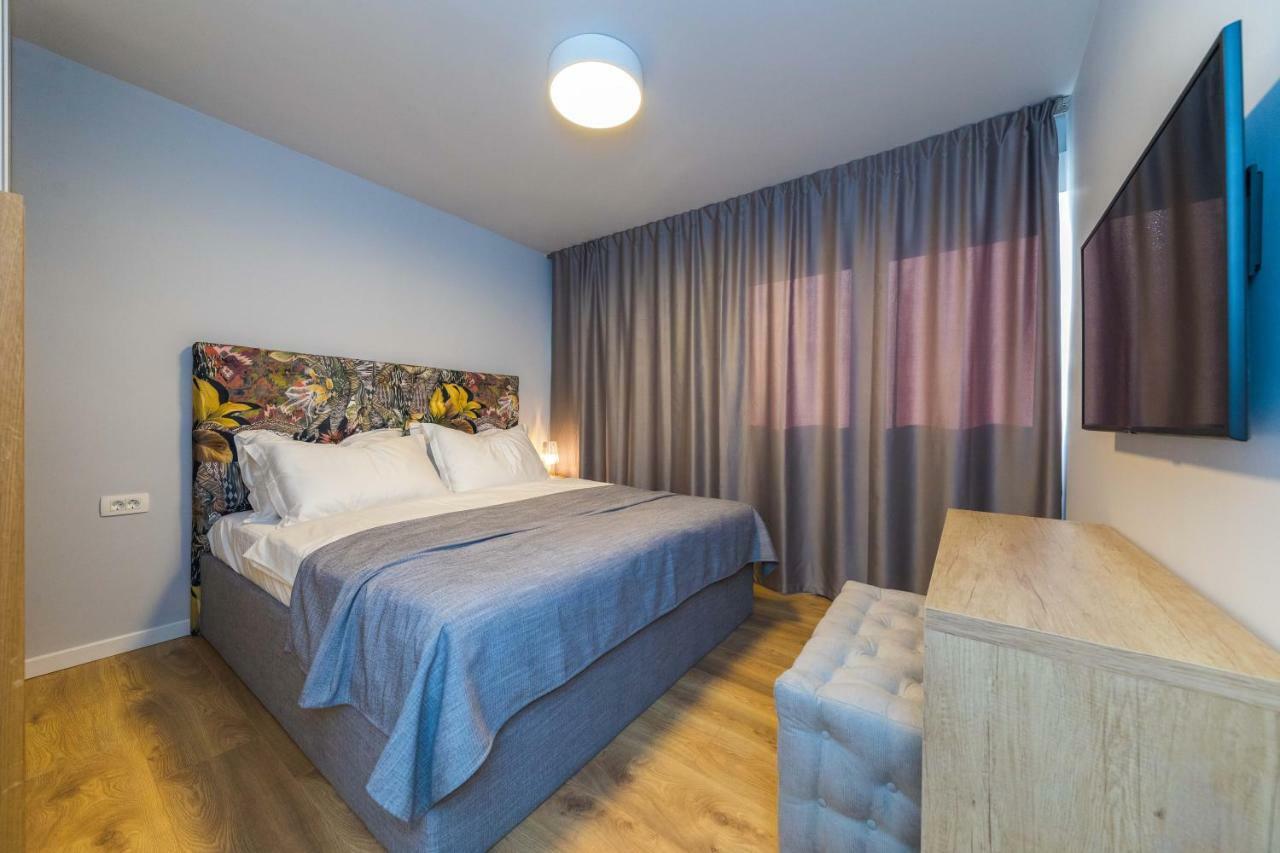 Glow Luxury Apartment With Terrace And Jacuzzi Σπλιτ Εξωτερικό φωτογραφία