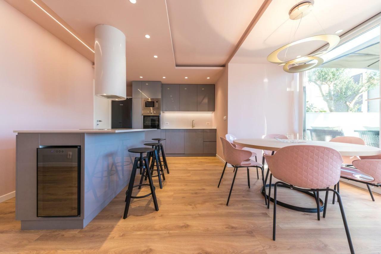 Glow Luxury Apartment With Terrace And Jacuzzi Σπλιτ Εξωτερικό φωτογραφία