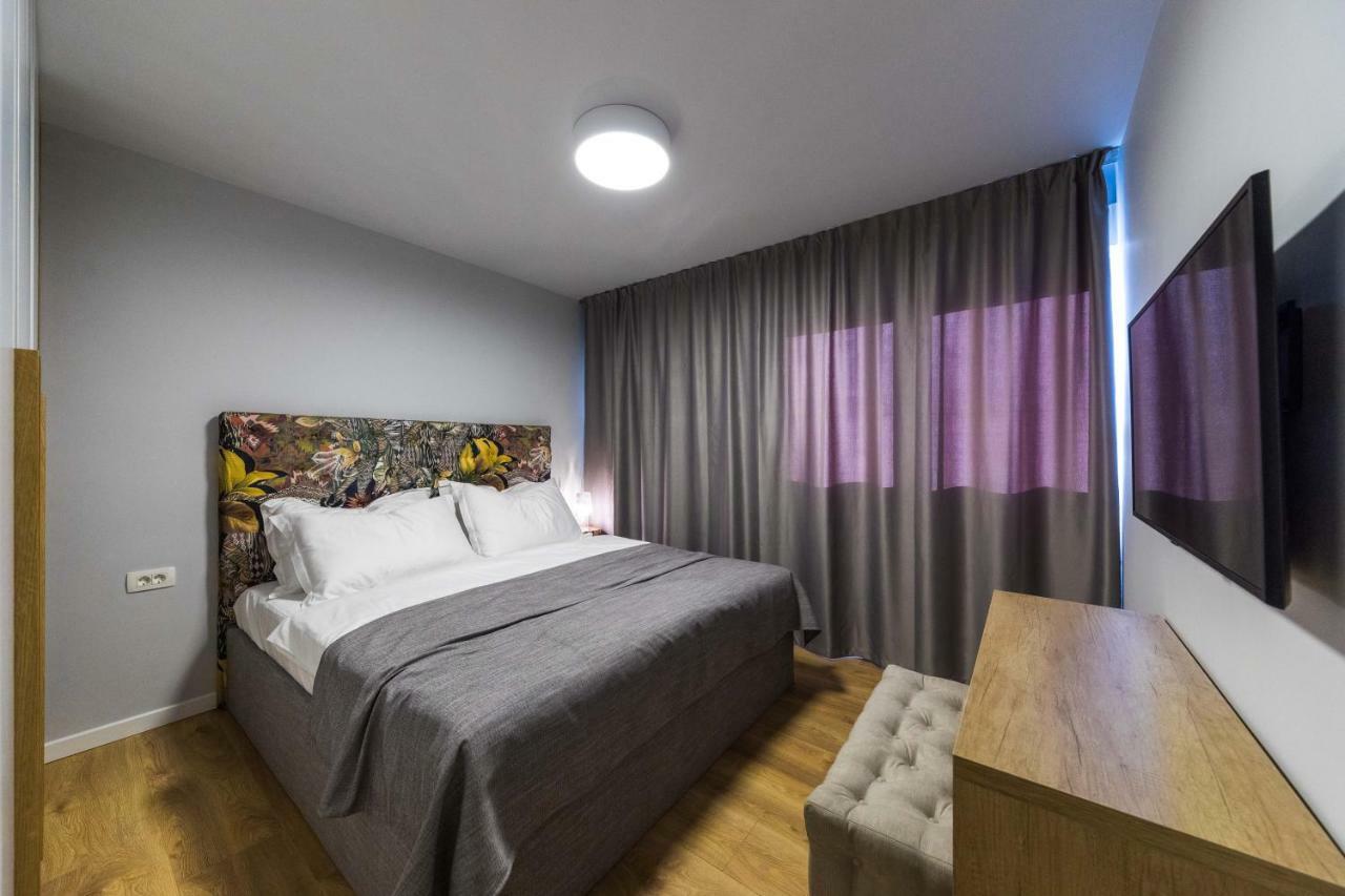 Glow Luxury Apartment With Terrace And Jacuzzi Σπλιτ Εξωτερικό φωτογραφία
